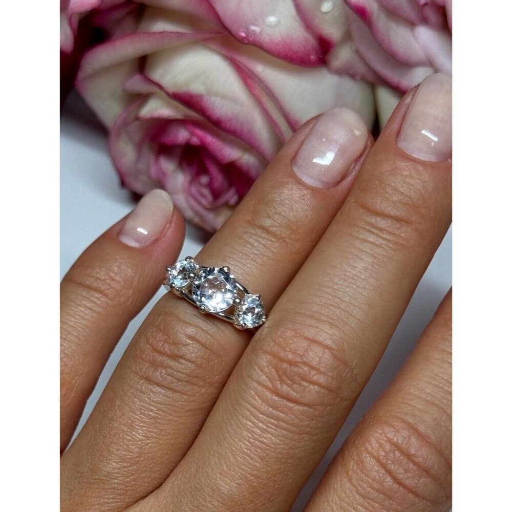 925 STERLING SILVER CZ RING SIZE 4